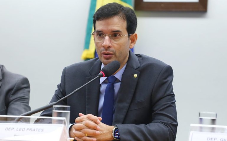 'Não faremos tudo, mas faremos tudo o que for possível', diz relator da PEC da 6x1