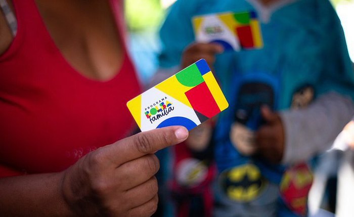 O número de famílias do CadÚnico em risco de insegurança alimentar e nutricional teria passado de 2,3 para 4,7 milhões