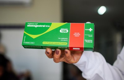 Implante contraceptivo pode gerar economia de US$ 15,5 milhões ao SUS e reduzir gestações não planejadas