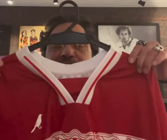 Casagrande parabeniza CRB pelo título alagoano e revela que ganhou carteira de sócio-torcedor do clube