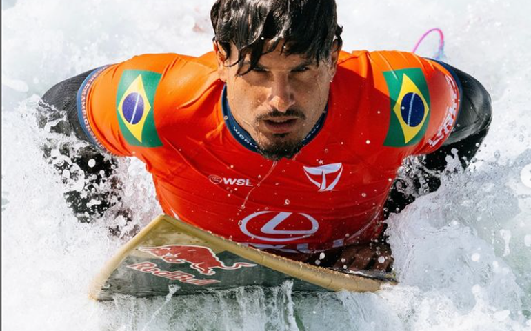 Ítalo Ferreira agradece torcida após ser vice da WSL Finals: 'Eu tentei'