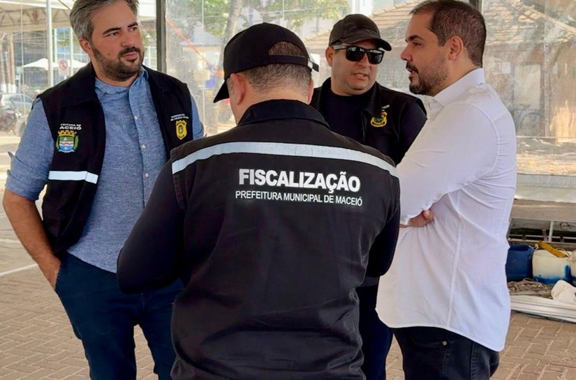 Prefeitura de Maceió conduz ação integrada para fiscalizar motos aquáticas na orla