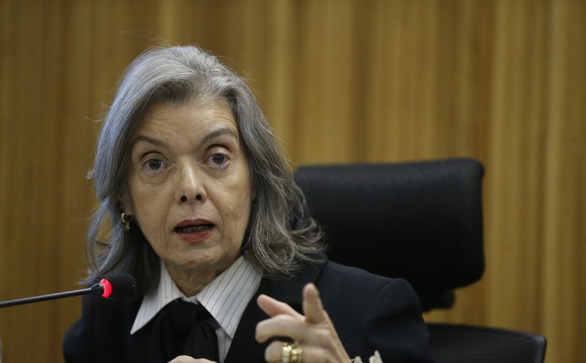 Cármen Lúcia condena episódios de violência na campanha eleitoral