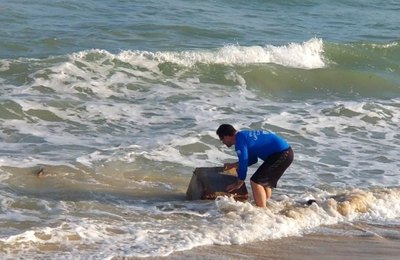 IMA analisa fardos encontrados em praias da costa alagoana