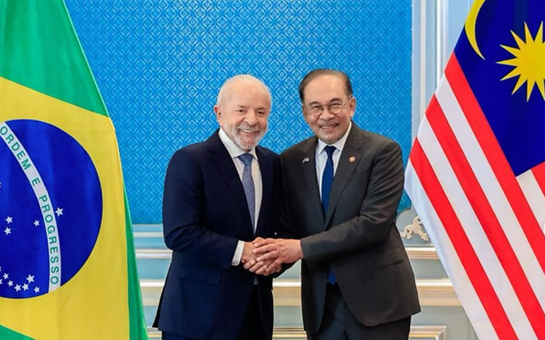 Lula recebe título na Malásia, critica FMI e diz que 'COP30 será a da verdade'