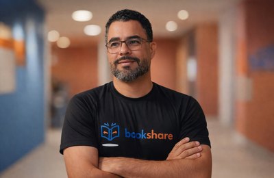 Bookshare lança recurso com IA para debater livros e combater déficit de mediação de leitura no Brasil