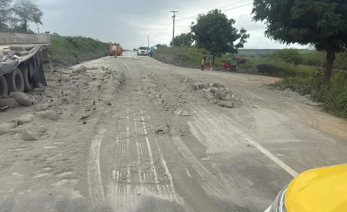 Colisão envolveu três veículos na zona rural de Batalha Colisão envolveu três veículos na zona rural de Batalha