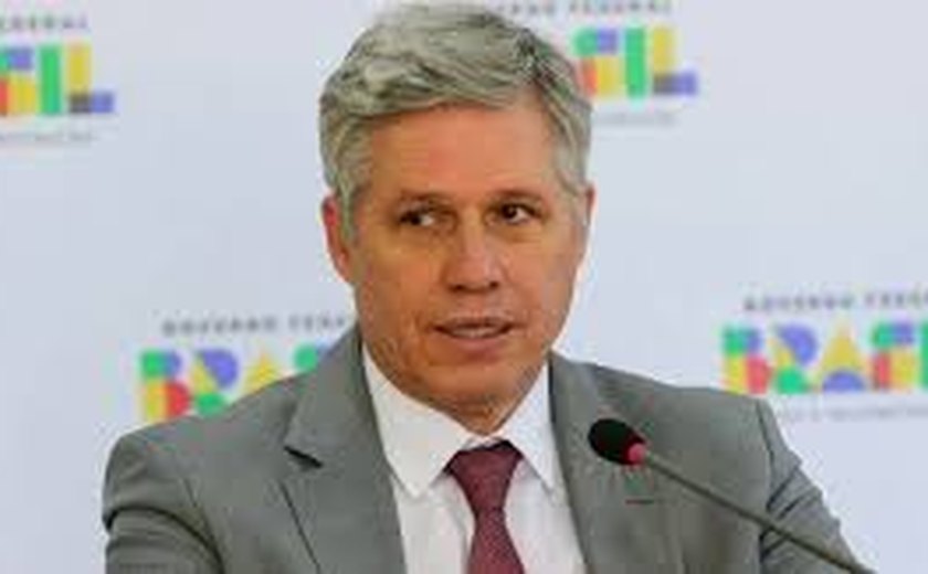 Programa para redução do uso de agrotóxicos está sendo elaborado, diz ministro