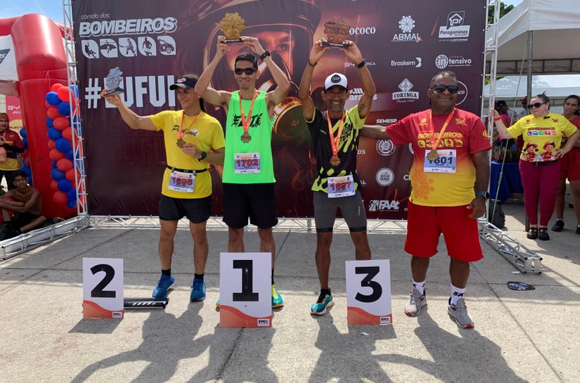 Corrida dos Bombeiros reúne mais de mil pessoas no Jaraguá