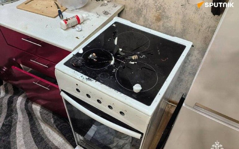 Cachorro aciona fogão e causa explosão em apartamento na Rússia