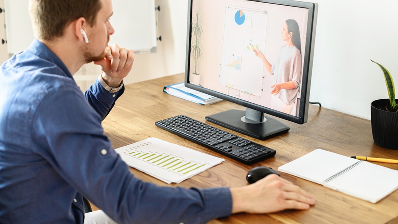 Confira opções de cursos rápidos e gratuitos para fazer nas férias