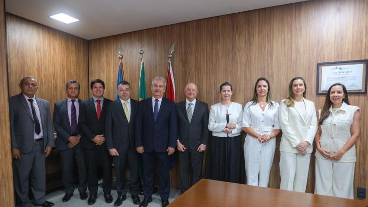 TCE/AL empossa corpo diretivo para o biênio de 2025/2026