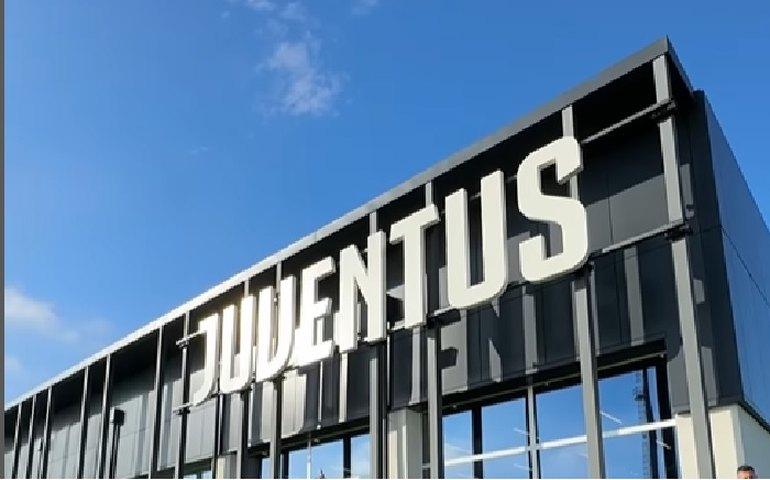 Morre Mão de Onça, goleiro do Juventus eternizado pelo gol mais bonito de Pelé, aos 92 anos