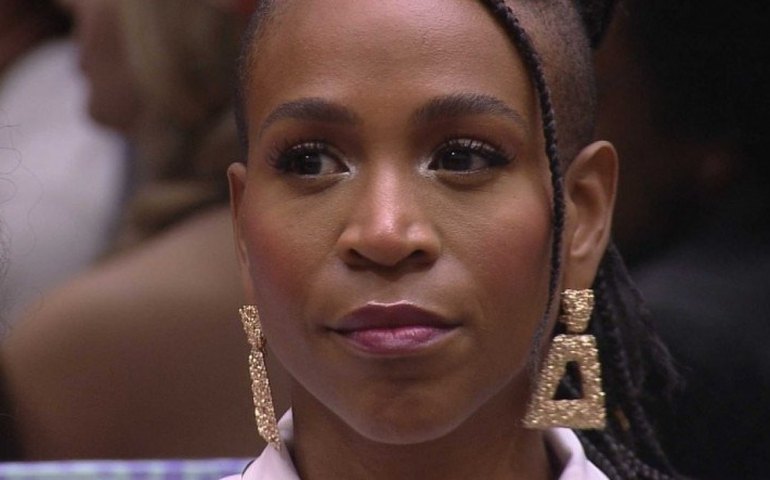 Após saída do &#8216;BBB 21&#8217;, Globo intensifica aparições de Karol Conká neste domingo