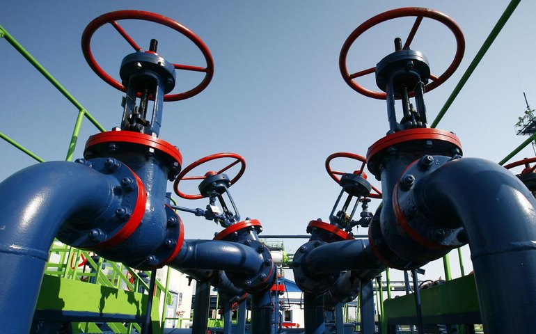 União Europeia pode enfrentar nova crise energética se não flexibilizar sanções à Rússia, alerta economista