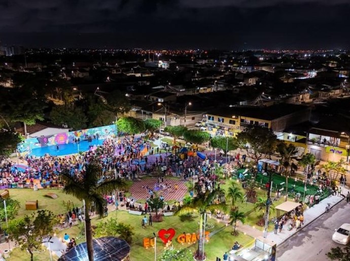 JHC entrega praça no Graciliano Ramos e garante mais espaços de lazer na parte alta de Maceió