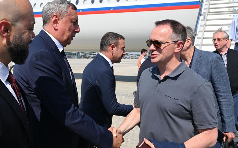 Tem início a 3ª rodada de negociações Rússia-Ucrânia em Istambul