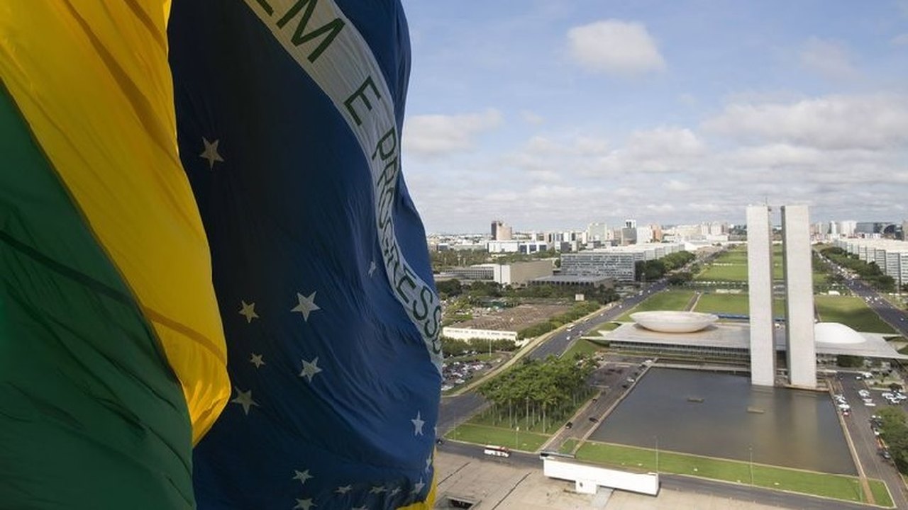 Só três em cada 10 brasileiros esperam alta da tolerância política em 2023