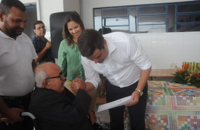 Entrega de Selo celebra 70 anos da Declaração dos Direitos Humanos 