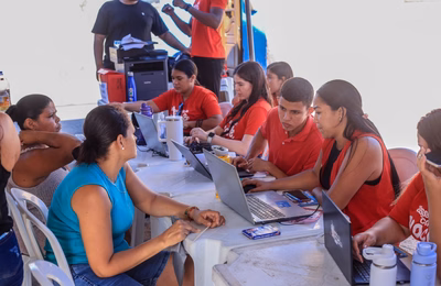 Programa Assistência Com Você atende famílias de Penedo