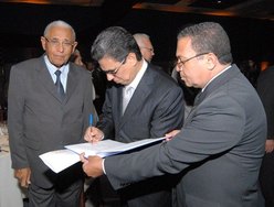 Assinatura do convênio aconteceu durante a comemoração dos 70 anos da CPAD, no Rio de Janeiro