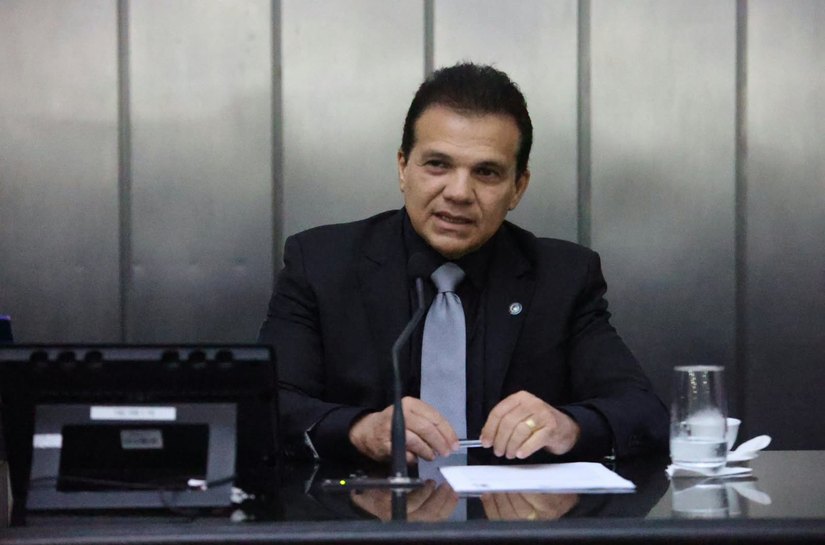Ricardo Nezinho destaca história de trabalho e resiliência do povo arapiraquense nos 102 de emancipação