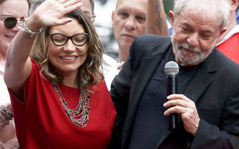 Lula e Janja aderem à carta pela democracia da USP