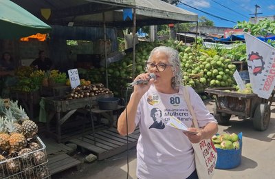 Lenilda Luna visita feirinha do Tabuleiro e cobra condições dignas para feirantes e pedestres