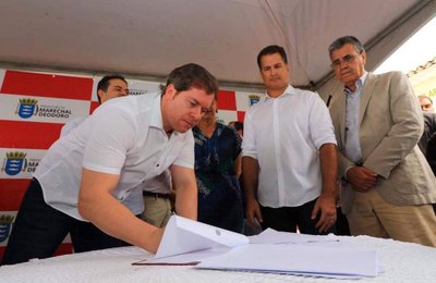 Ministro Marx e presidente do Iphan participam da entrega da requalificação do Largo do Carmo 