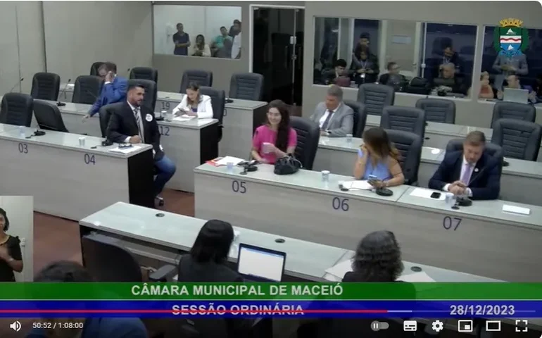 Vereadora Teca Nelma alinha voto a favor de JHC e prefeito libera emenda de R$3mi no mesmo dia