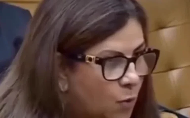 Juíza que defendeu penduricalhos e ganhou R$ 113 mil em um mês diz que teve fala 'distorcida'