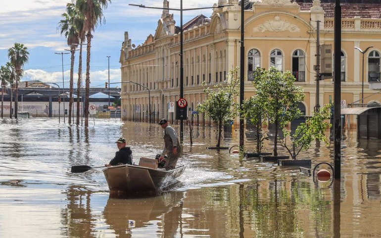 Eventos climáticos deixam 242 milhões de alunos sem aulas em 2024