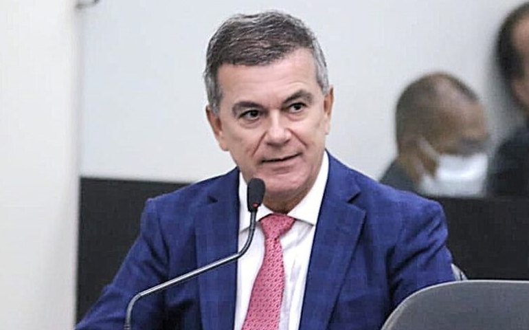 Ronaldo Medeiros condena destruição de 1,9 milhão de vacinas contra Covid pelo Governo Bolsonaro