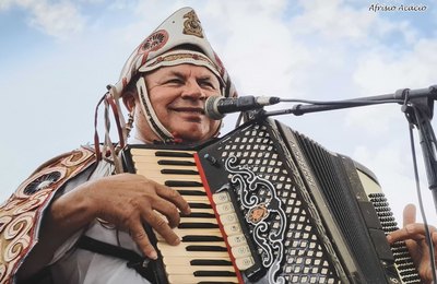 Com homenagem ao mestre Afrísio, “Cultura na Praça” leva forró de volta ao Centro de Arapiraca