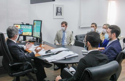 Fábio Bittencourt recebe visita da nova diretoria da OAB-AL