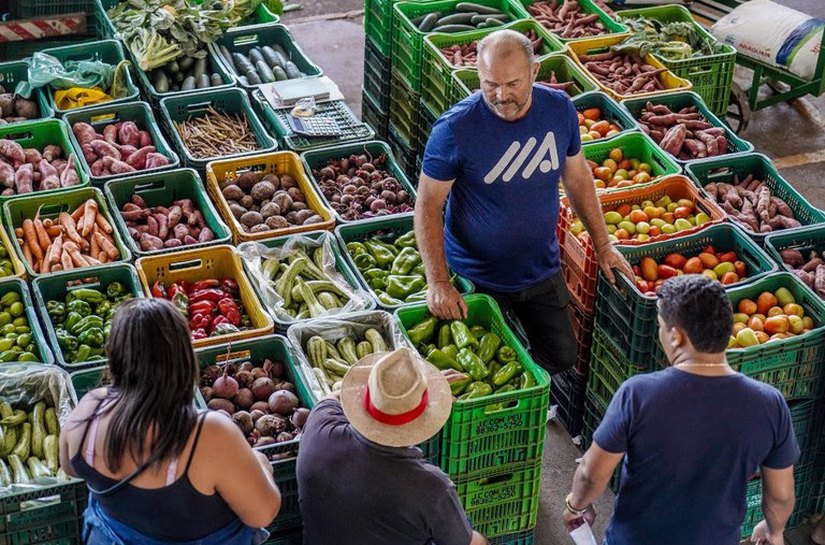 Pelo segundo mês seguido, grupo de Alimentação e bebidas registra queda de preços no Brasil
