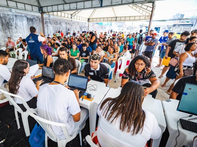 Qualifica Maceió divulga vagas de emprego para diferentes áreas ao longo da semana