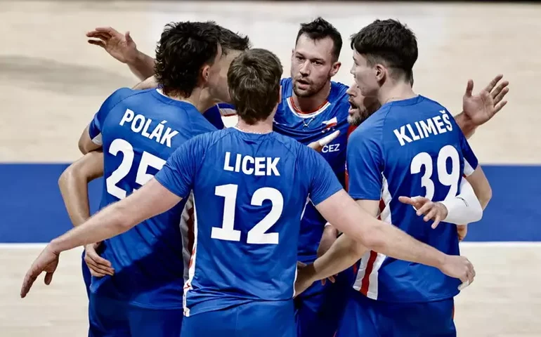 República Tcheca bate China e elimina Brasil de Mundial de Vôlei