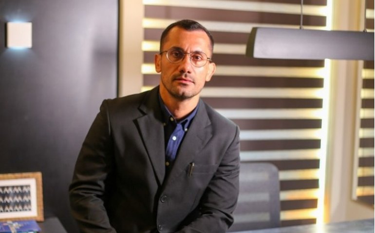 Prefeito de Palmeira dos Índios usa redes sociais para atacar jornalista