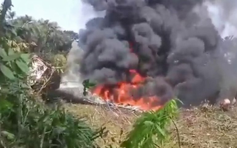 Chega a 66 número de mortos em queda de avião militar na Colômbia