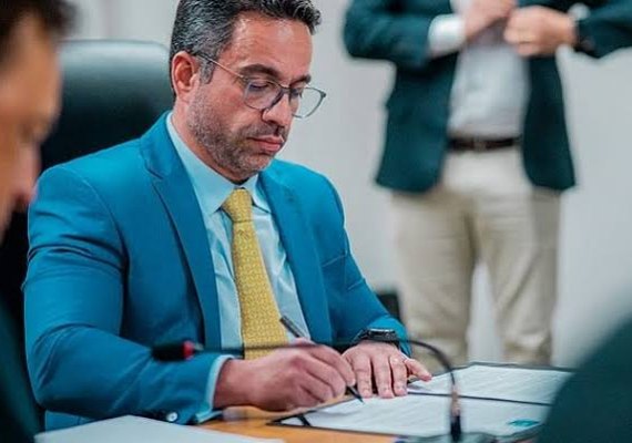 Paulo Dantas decide vetar parcialmente projeto de Lei Orçamentária para 2024