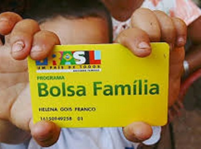 Responsável do Bolsa Família deve informar mudança de escola