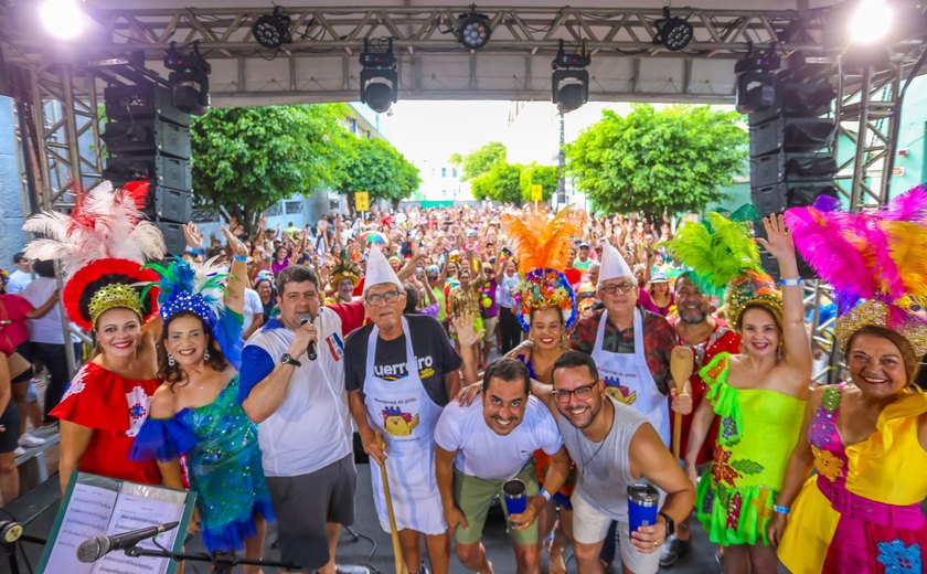 Mungunzá do Pinto reúne mais de 4 mil foliões em Jaraguá
