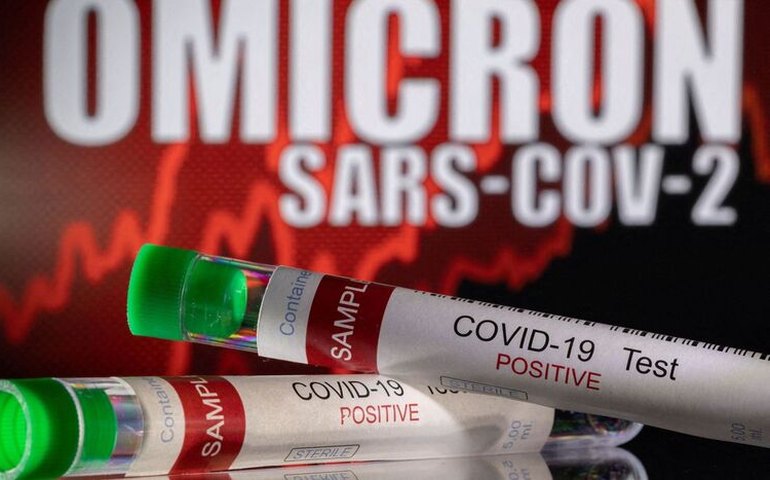 Ômicron pode ser o vírus de mais rápida propagação da história