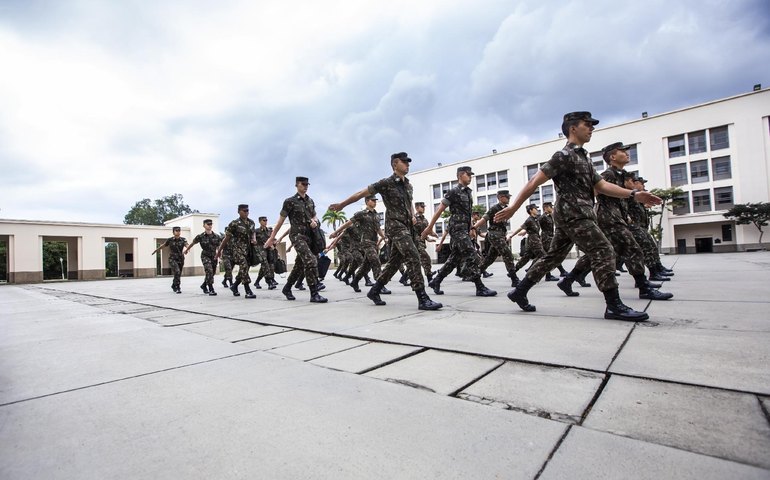 Covid-19 chega à academia do Exército