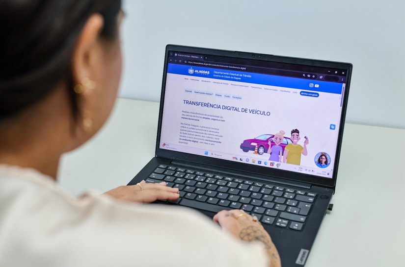 Sem filas e sem espera: veja como fazer a transferência de veículos online pelo site do Detran Alagoas