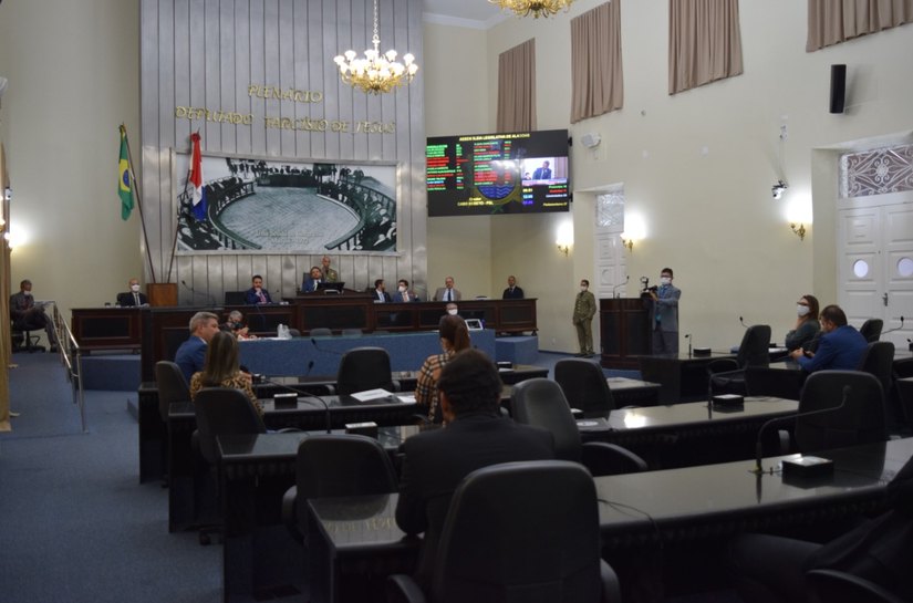 ALE aprova projeto que proíbe a apreensão ou retenção de veículo por atraso no pagamento do IPVA