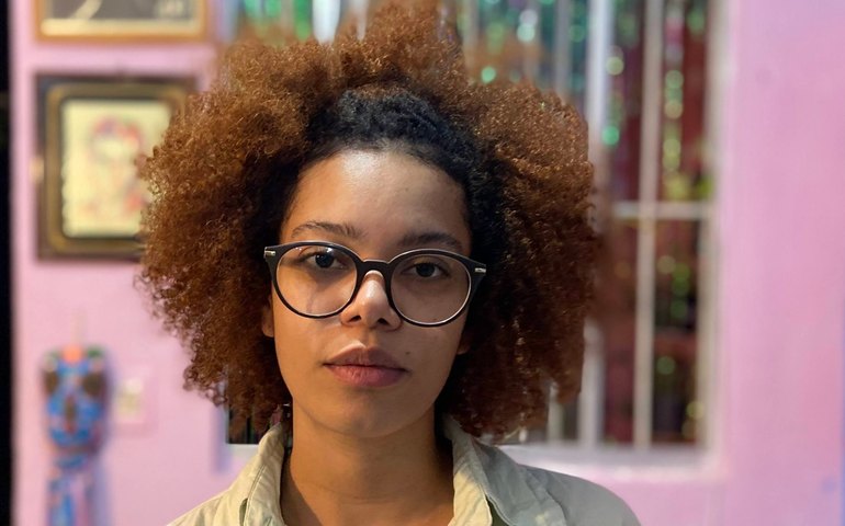 Conheça Flores floresta, o segundo livro de poemas de Érika Santos