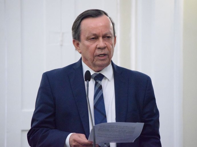 Luiz Dantas defende elucidação de crimes diz: “quem sujou as mãos de sangue e cometeu malfeitos que pague”