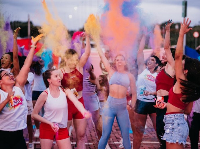 FitDance Colors vai levar música, dança e cores a Maceió no dia 28 de março